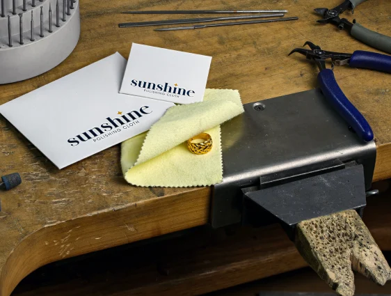 Sunshine Cloth Polishing – Cloth 2